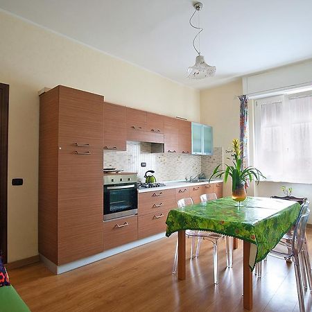 Asterisco Villa Roma Habitación foto