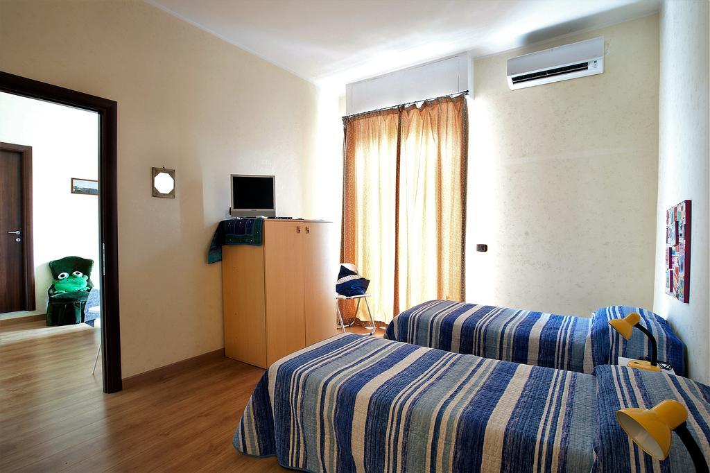 Asterisco Villa Roma Habitación foto